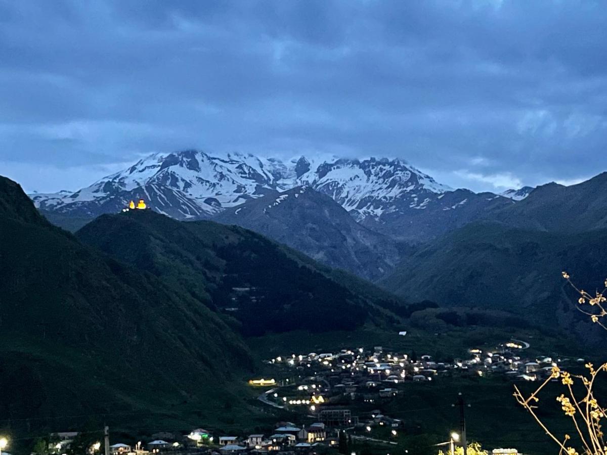 Ska Cottage Kazbegi Exteriör bild