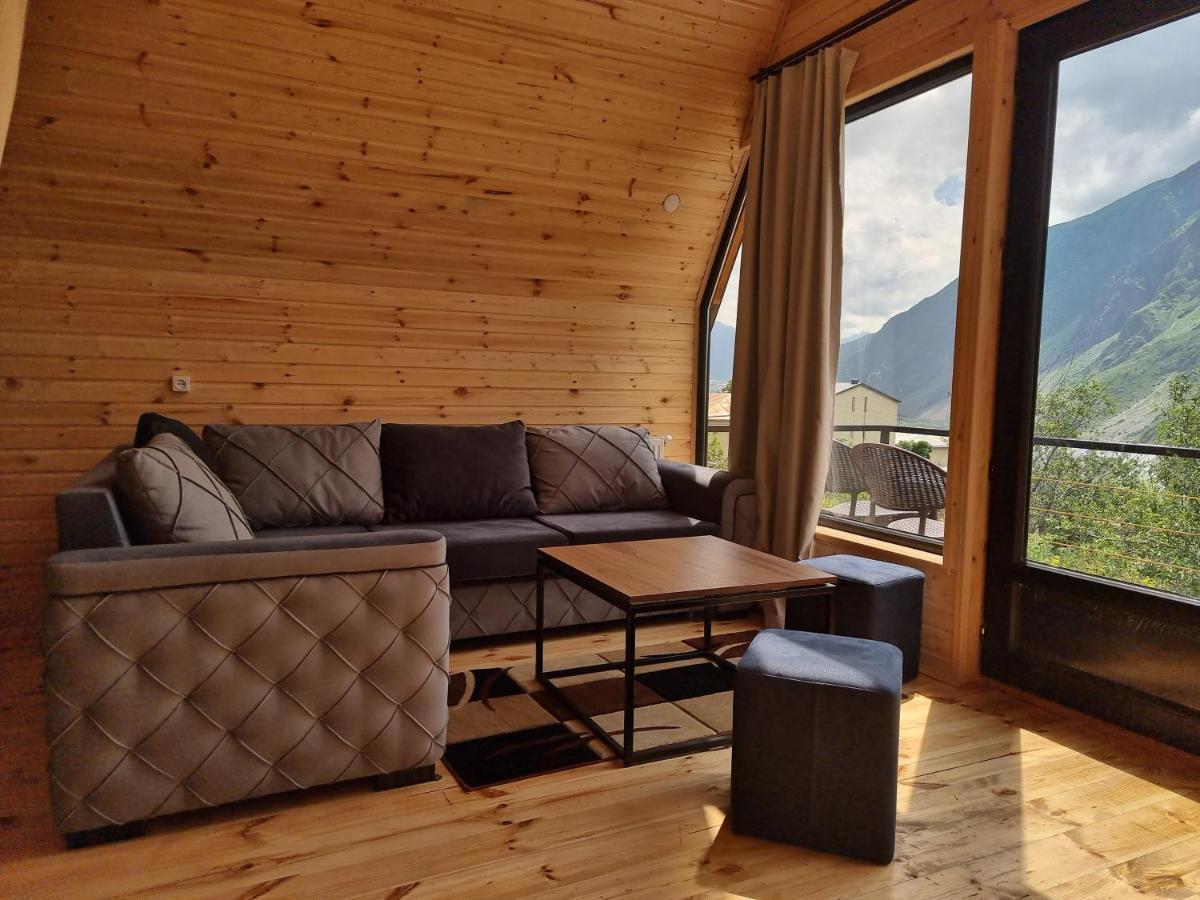 Ska Cottage Kazbegi Exteriör bild